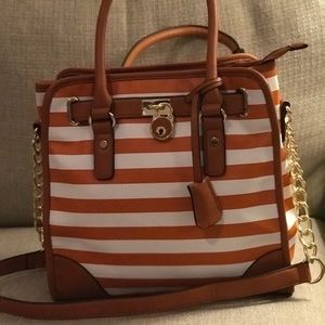 La Terre Fashion orange striped purse!!! NWT!!!